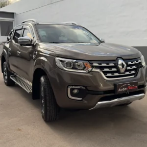 Renault Alaskan ICONIC 4X4 MT Año 2021