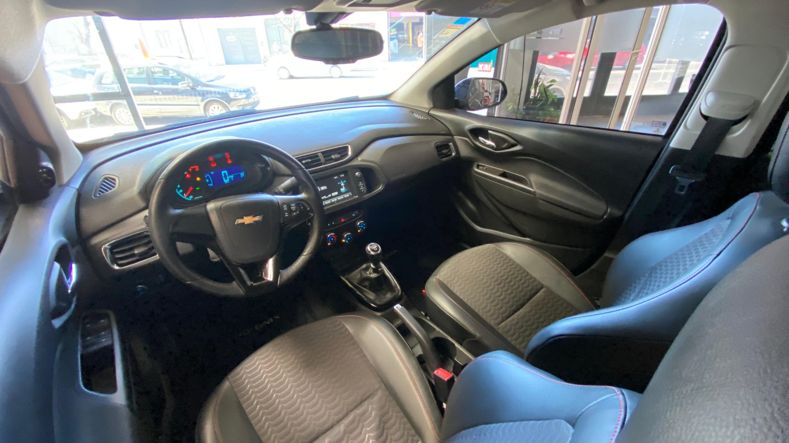 Chevrolet Onix LTZ 1.4 Año 2018 - Imagen 12