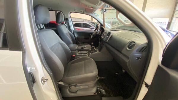 Volkswagen Amarok Higline 4x2 Año 2014 - Imagen 7