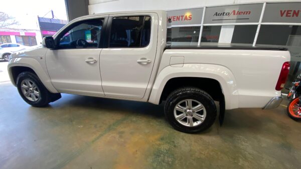 Volkswagen Amarok Higline 4x2 Año 2014 - Imagen 4
