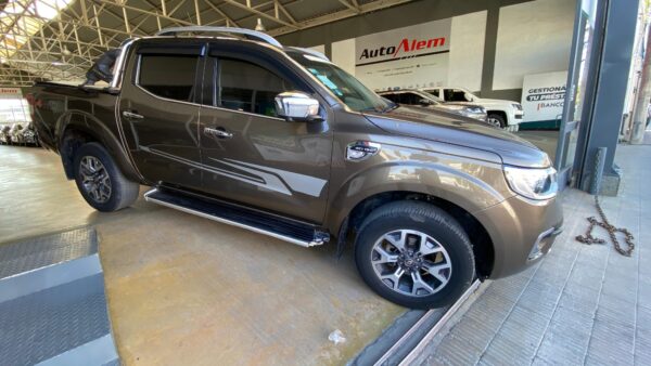 Renault Alaskan ICONIC 4X4 MT Año 2021 - Imagen 5