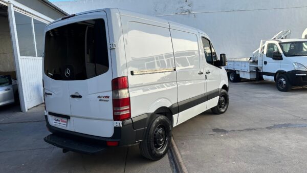Mercedes Benz Sprinter 411 CDI/F 3250 STREET V1 Año 2015 - Imagen 8