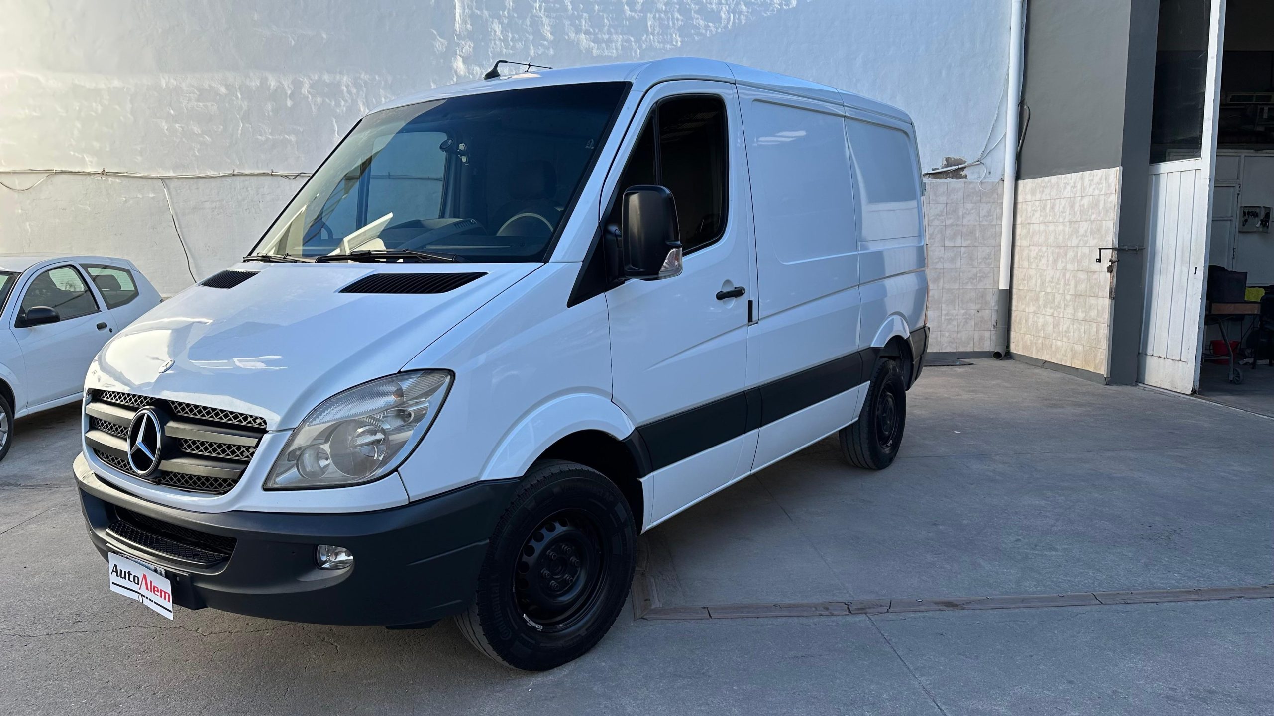 Mercedes Benz Sprinter 411 CDI/F 3250 STREET V1 Año 2015