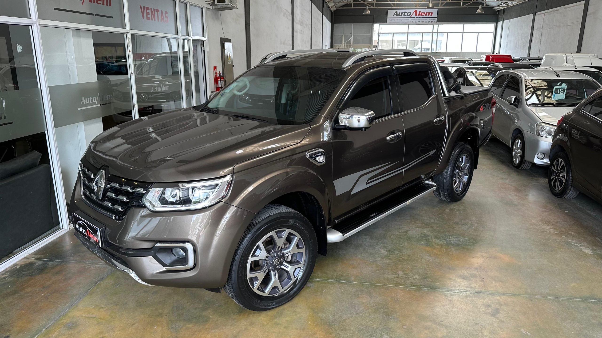 Renault Alaskan ICONIC 4X4 MT Año 2021