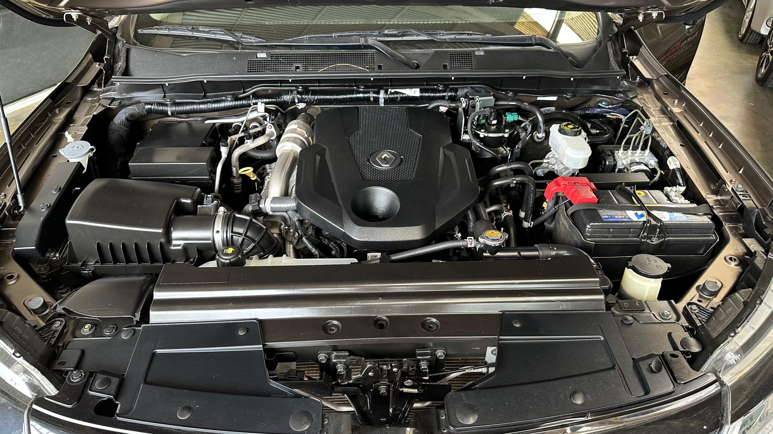 Renault Alaskan ICONIC 4X4 MT Año 2021 - Imagen 15