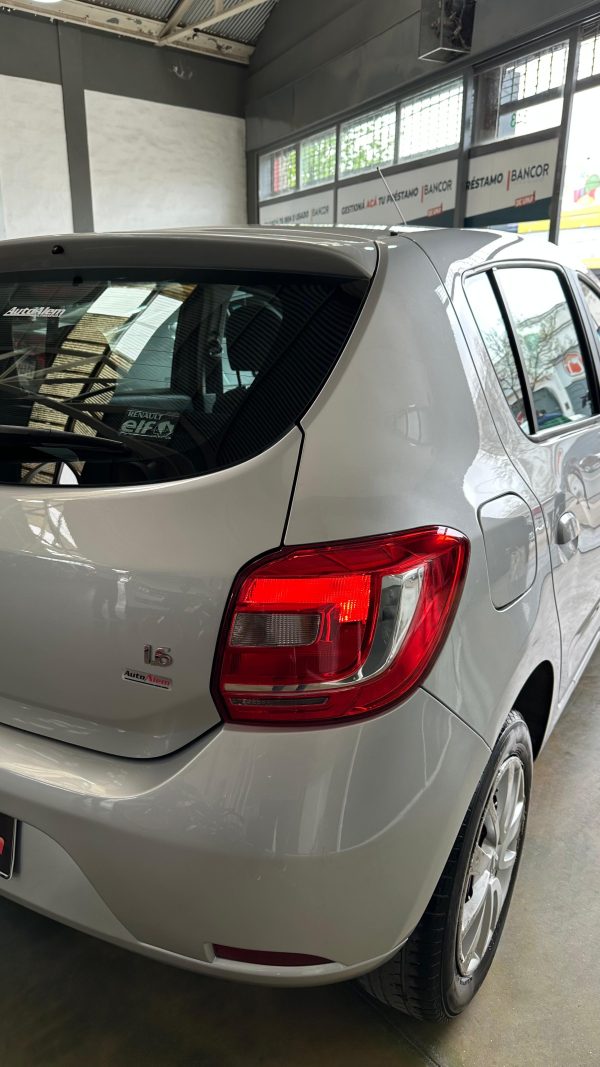 Renault Sandero 1.6 Dynamique Año 2017 - Imagen 8