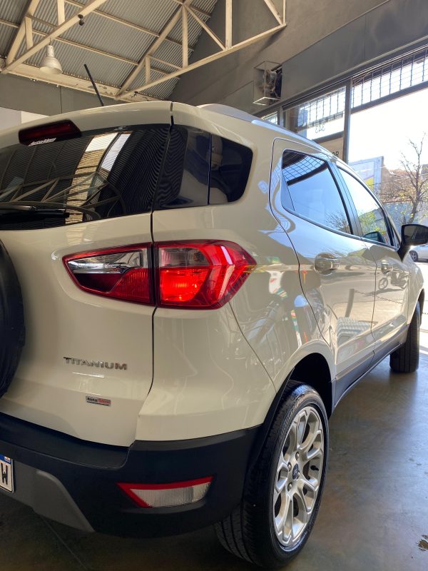 Ford Ecosport 1.5 AT Titanium Año 2022 - Imagen 5
