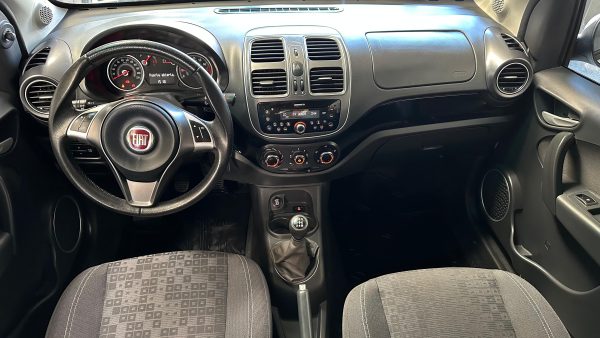 Fiat Palio 1.4 Atractive Año 2017 - Imagen 7