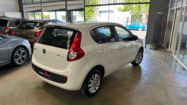 Fiat Palio 1.4 Atractive Año 2017 - Imagen 4