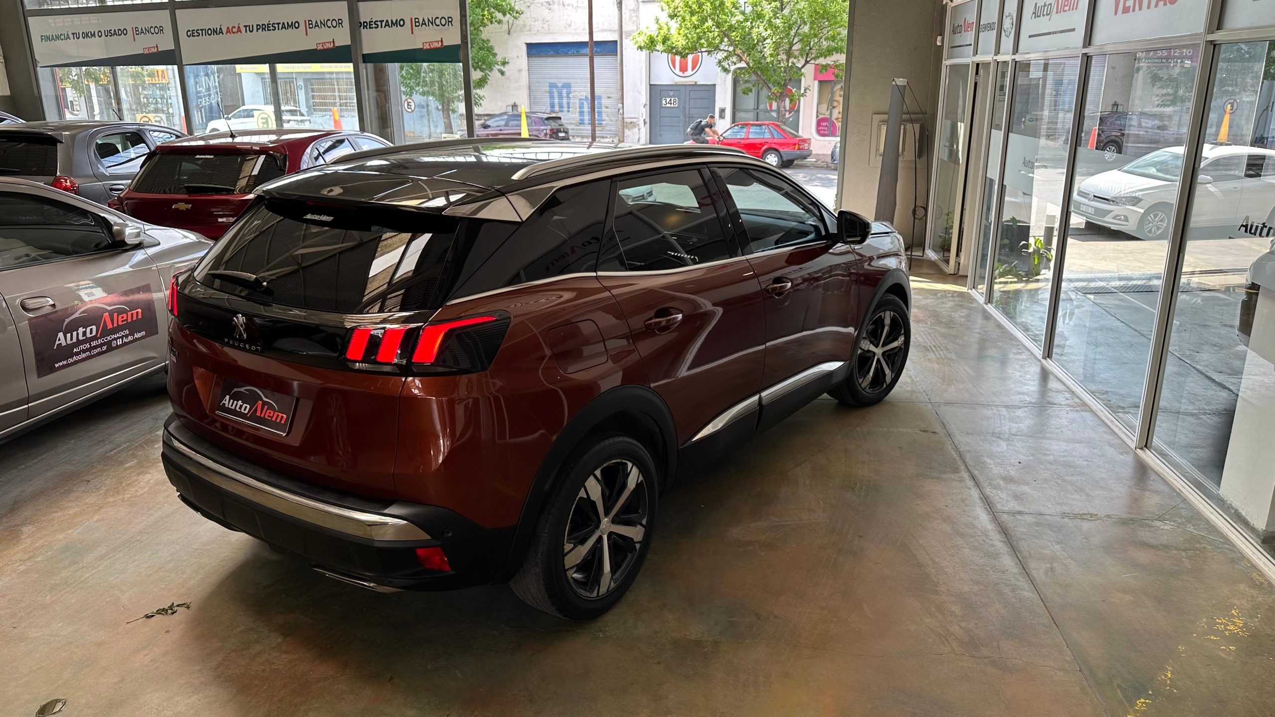 Peugeot 3008 GT LINE HDI TIPTRONIC Año 2018 - Imagen 4