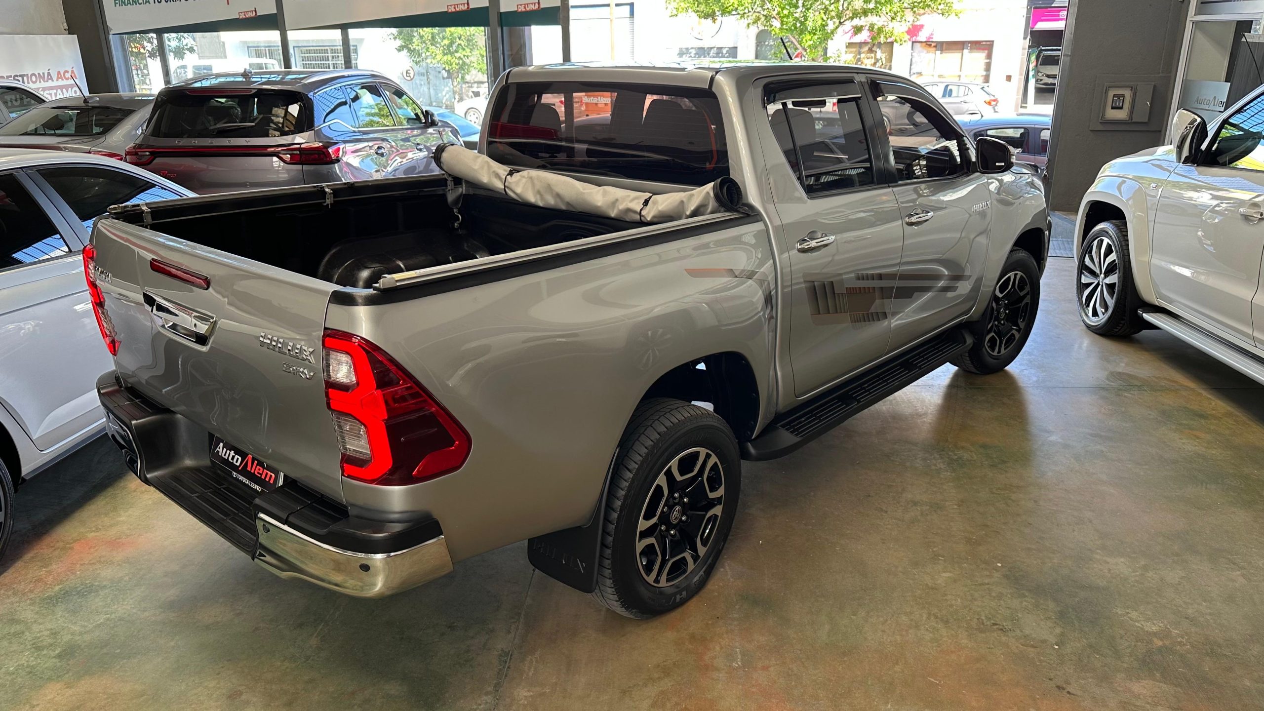 Toyota Hilux SRV 4X2 MTAño 2022 - Imagen 4