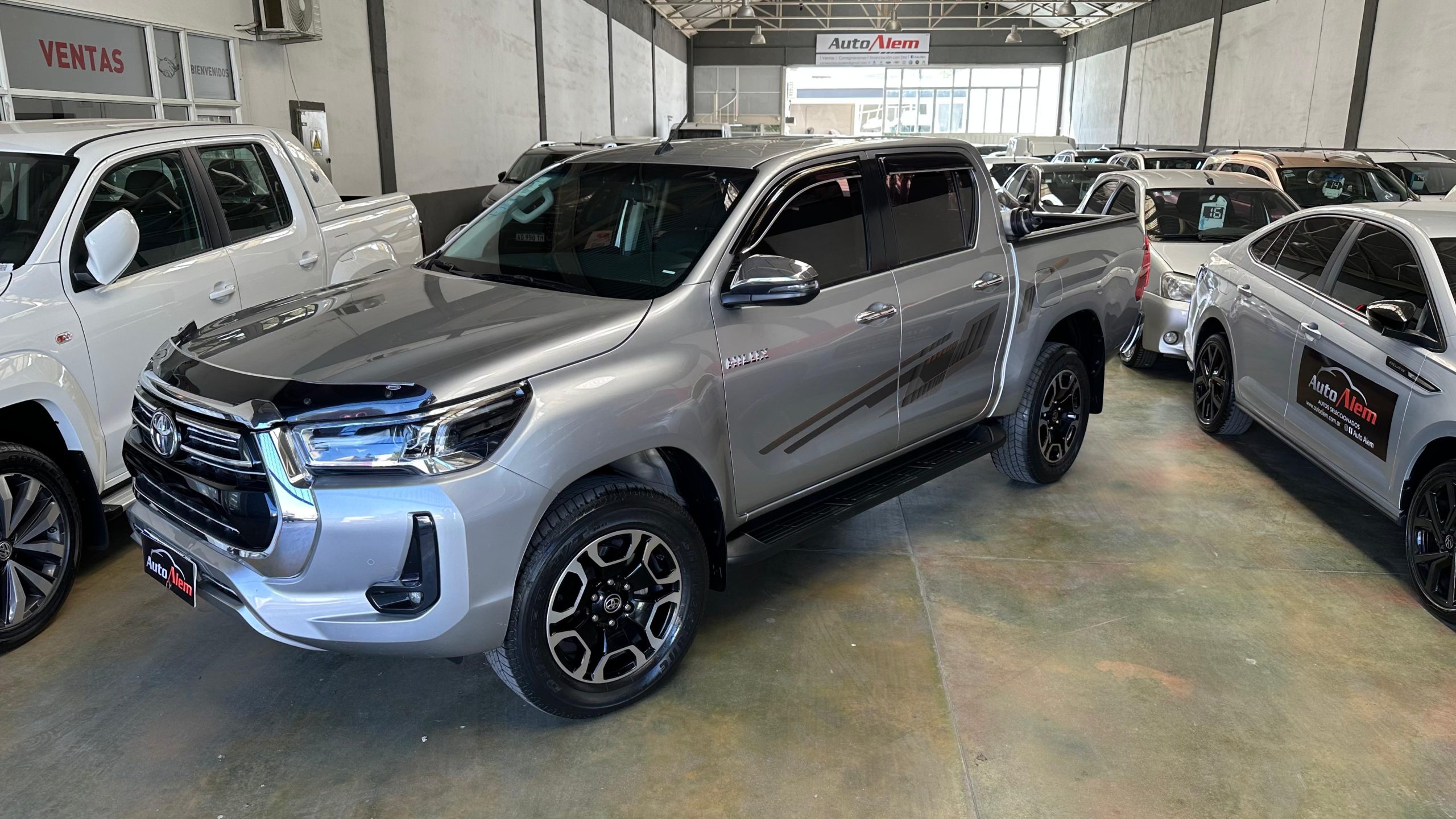 Toyota Hilux SRV 4X2 MTAño 2022