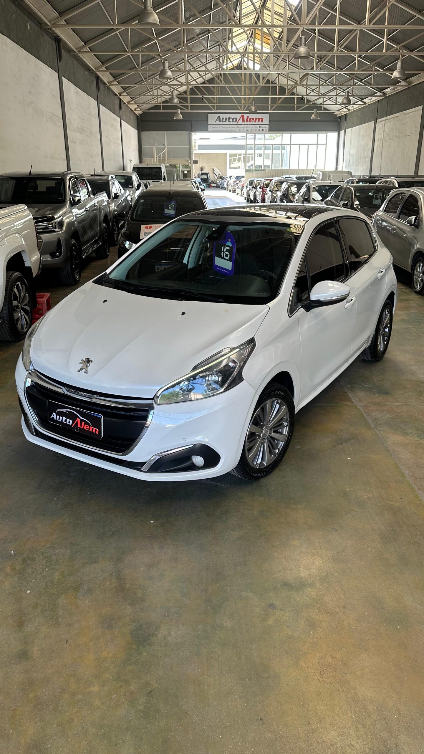 Peugeot 208 Feeline 1.6 Año 2016