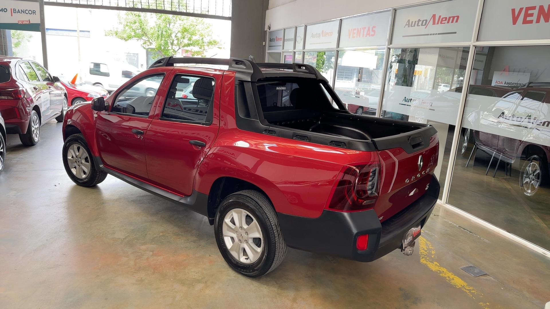 Renault Duster Oroch 2.0 dynamique GNC Año 2020 - Imagen 4