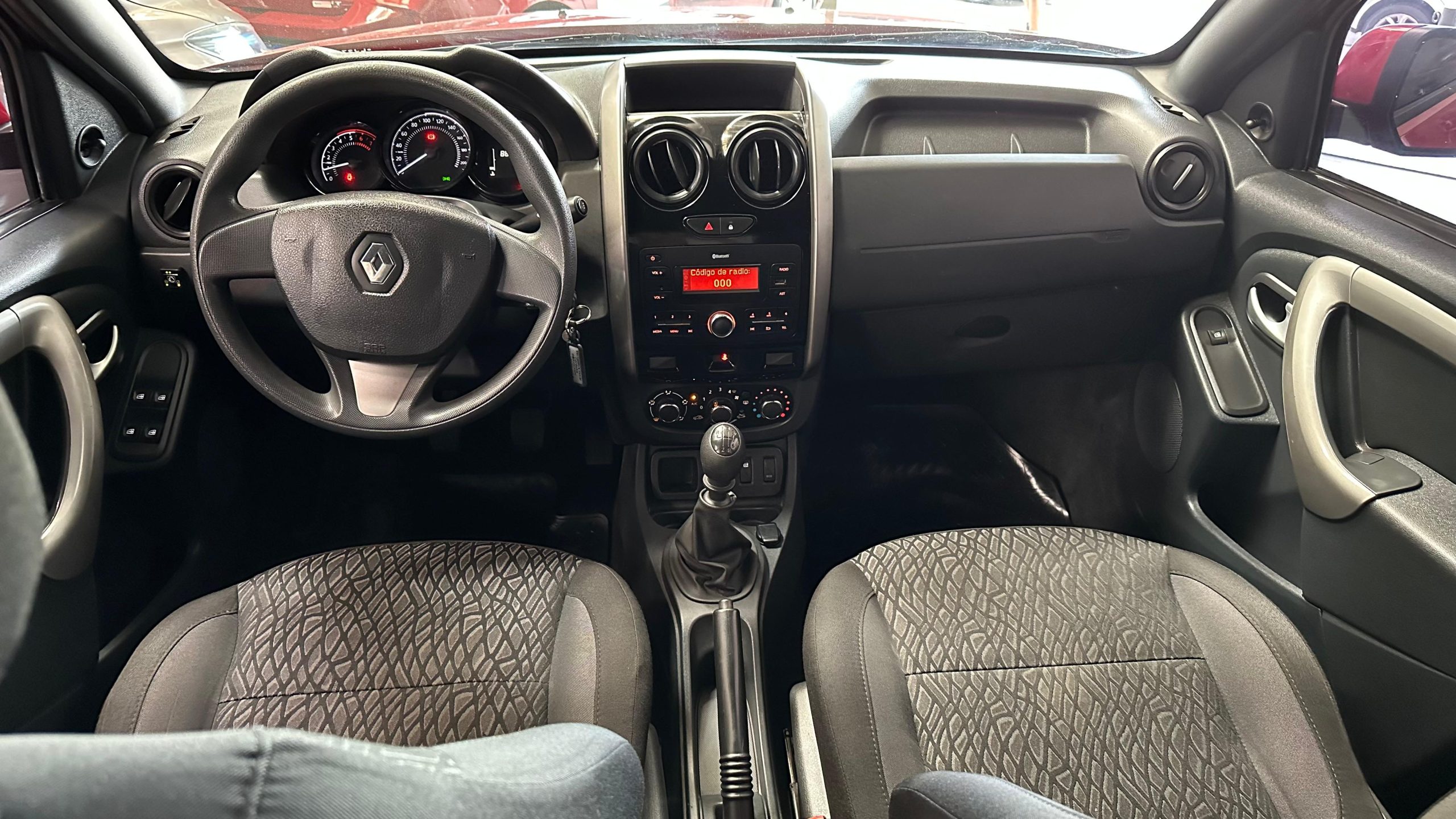 Renault Duster Oroch 2.0 dynamique GNC Año 2020 - Imagen 7