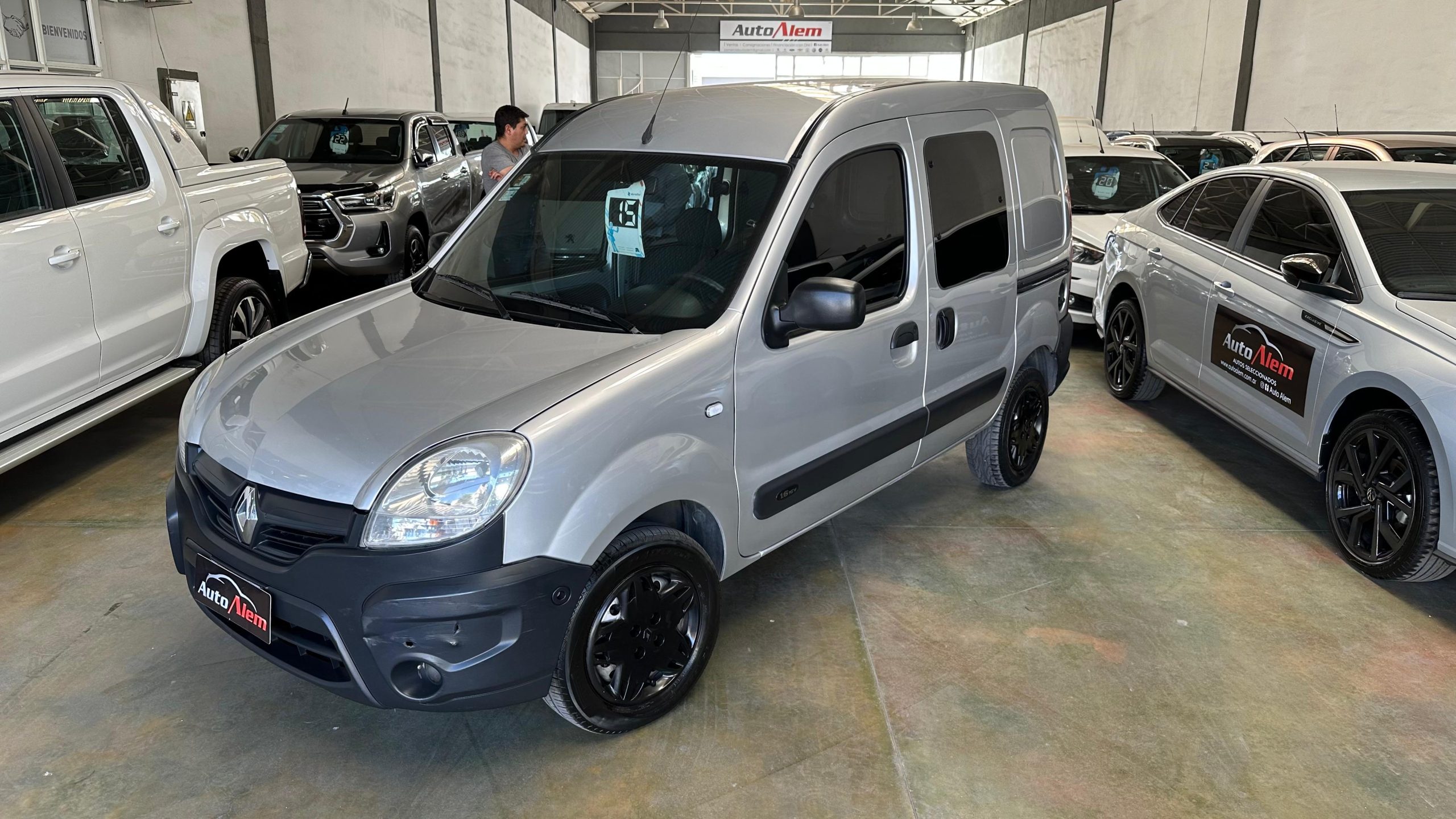 Renault Kangoo 1.6 GNC 5 Asientos Año 2015