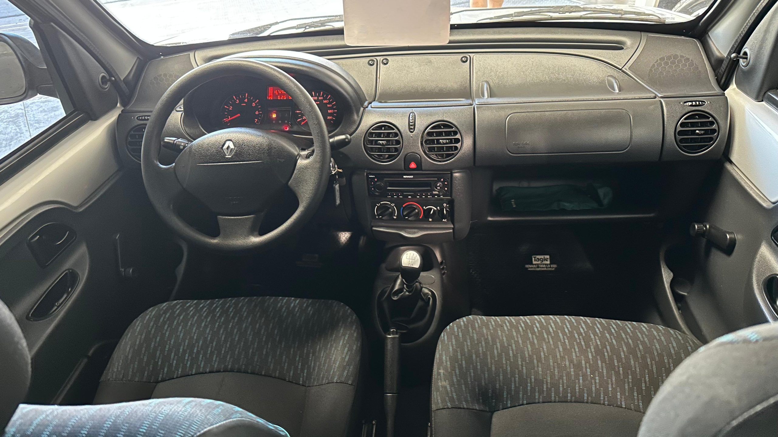 Renault Kangoo 1.6 GNC 5 Asientos Año 2015 - Imagen 7