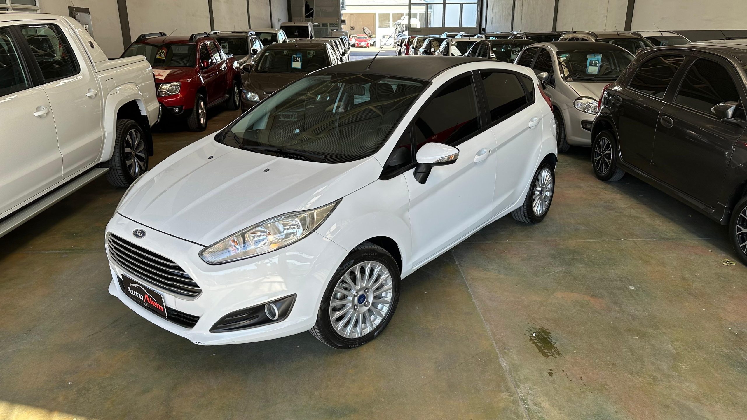 Ford Fiesta Kinetic 1.6 SE Año 2016