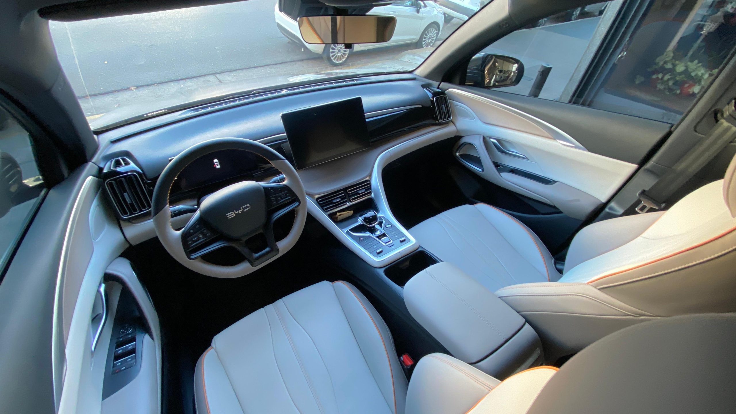 BYD SONG PRO DM-I 1.5 GS 0km - Imagen 7