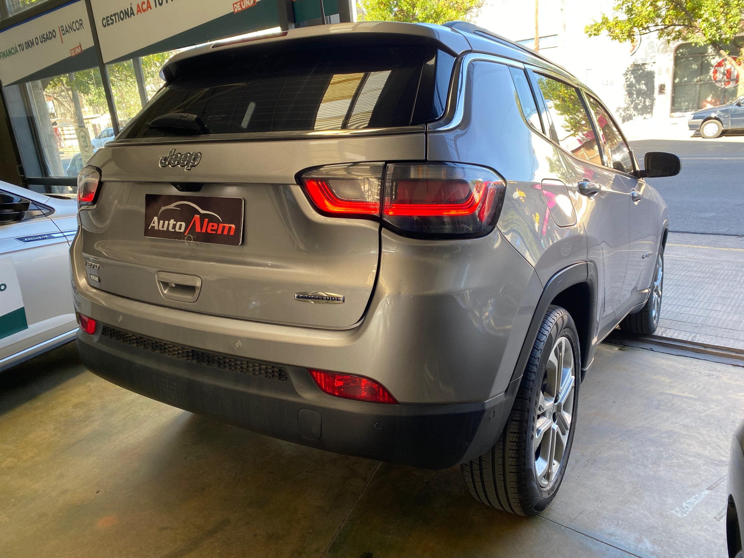 Jeep Compass 1.3 T Longitude AT Año 2022 - Imagen 6