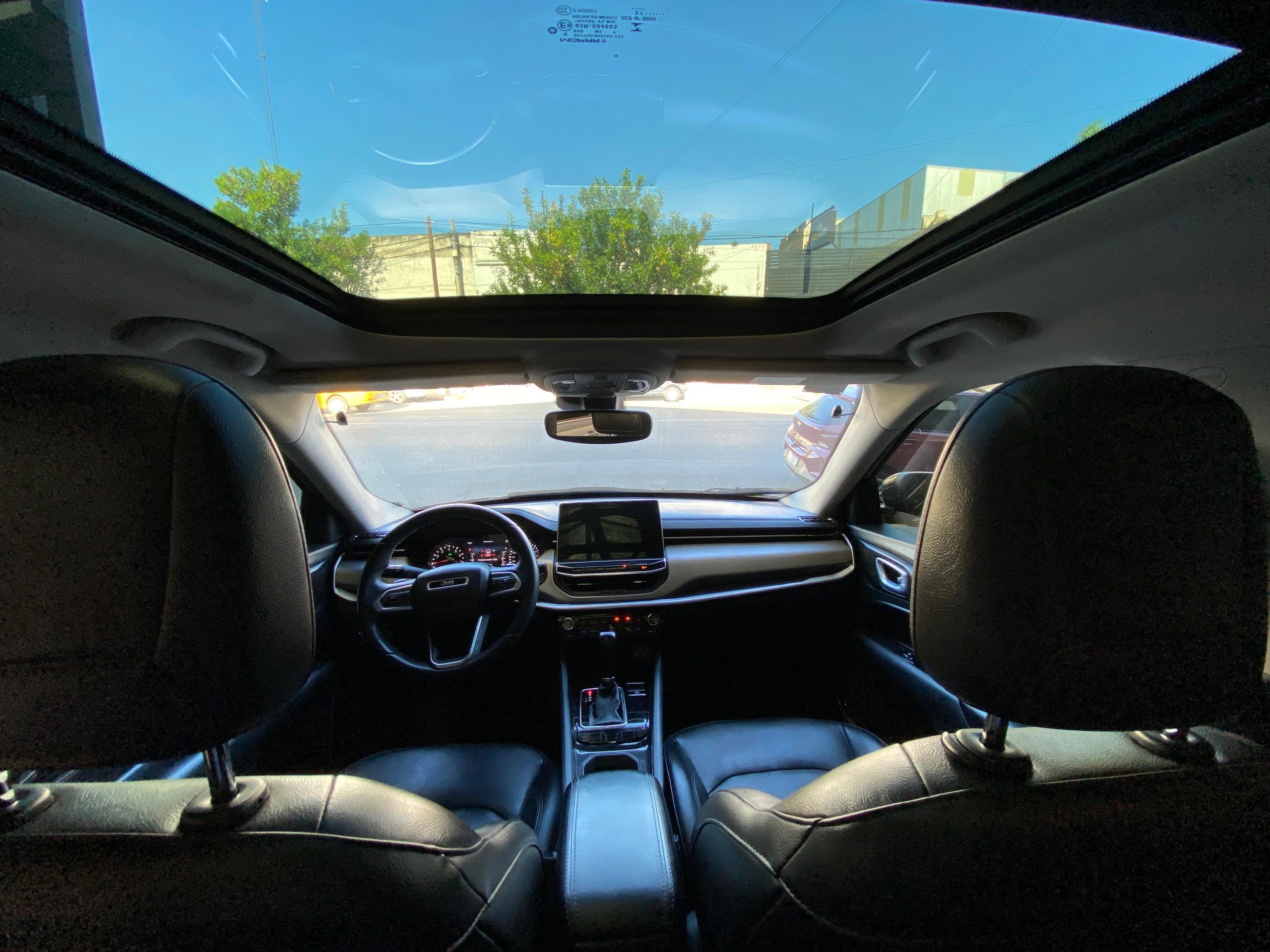 Jeep Compass 1.3 T Longitude AT Año 2022 - Imagen 10