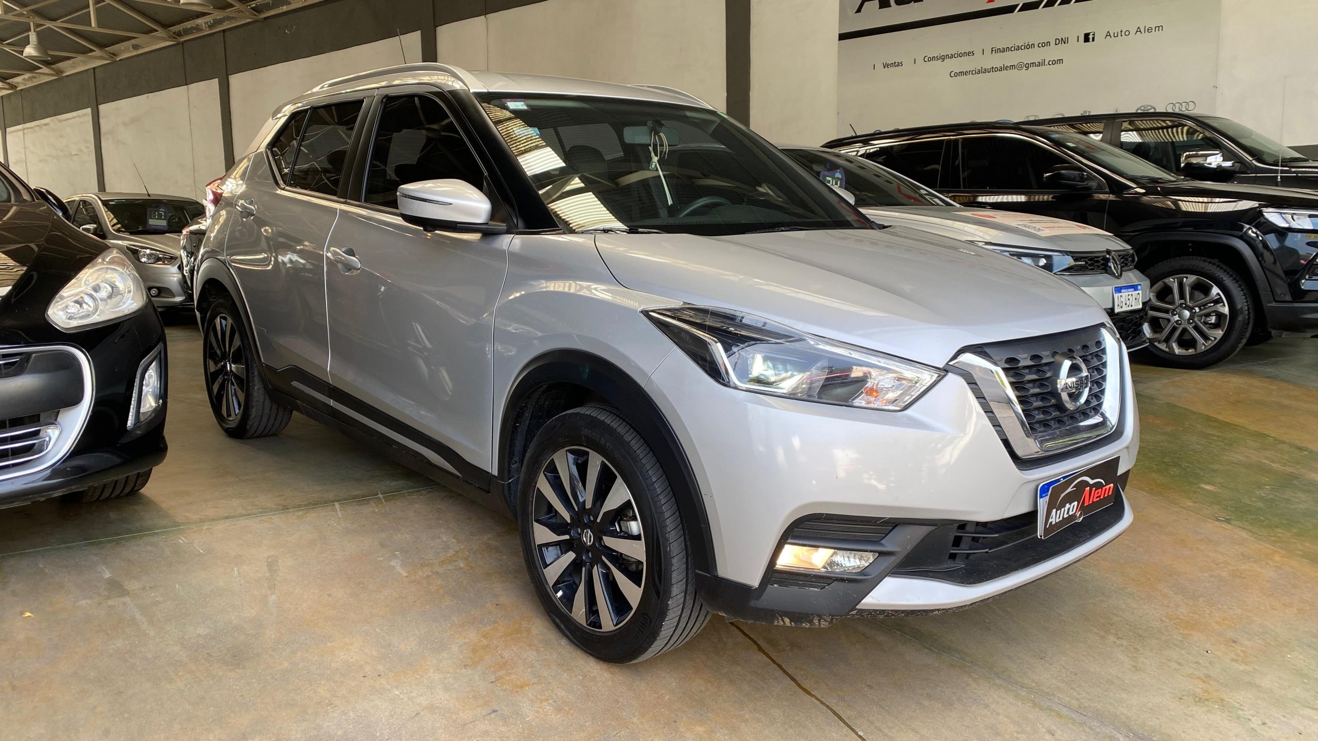 Nissan Kicks Excluive CVT AƱo 2020 - Imagen 3