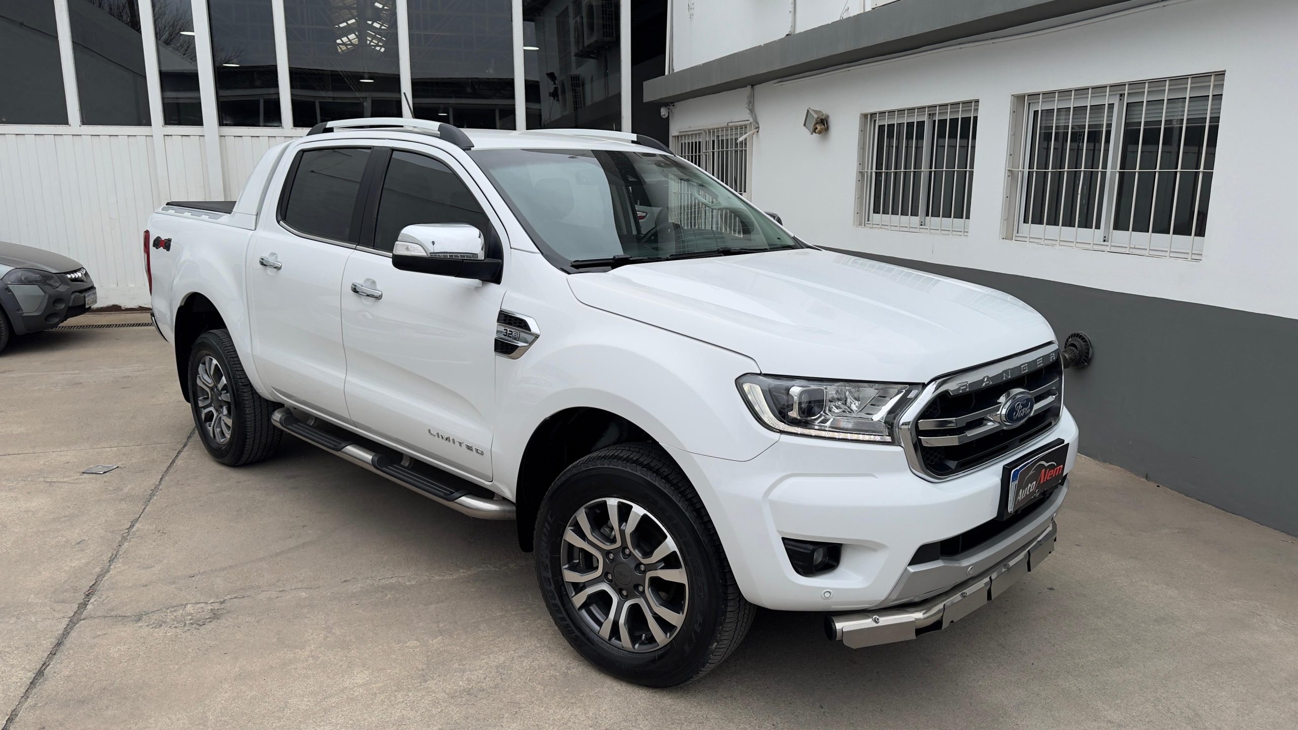 Ford Ranger DC 4X4 Limited AT 3.2L Año 2022 - Imagen 4